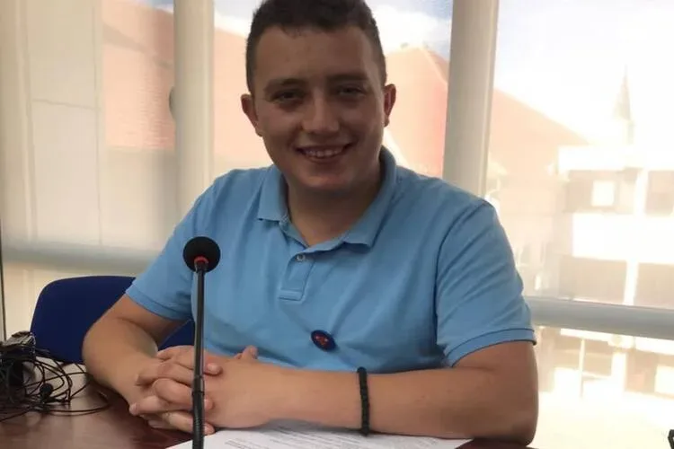 Jovanović: Inđijski SNS funkcioneri u restoranu za jedno veče potroše 155.000 dinara iz budžeta