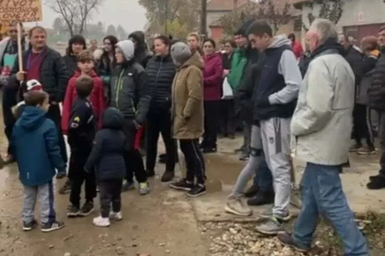 Održan protest stanovnika Kamenove ulice