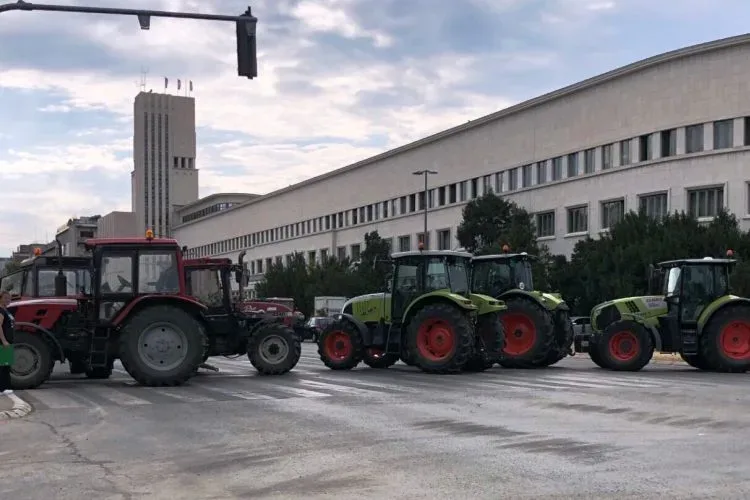 Poljoprivrednici najavili proteste: Vlada haos, Vučić i Brnabić da kažu gde su obećane subvencije