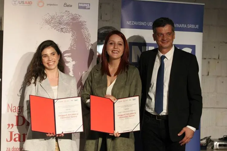 Dodeljene novinarske nagrade “Dragan Janjić”