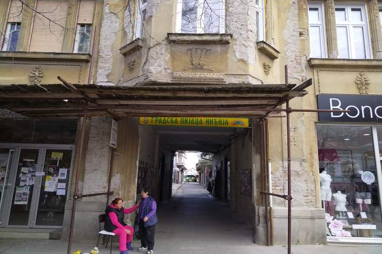 Rekonstrukcija gradske pijace u Inđiji: Ovog puta revizija projekta za 2,4 miliona dinara koje plaćaju građani