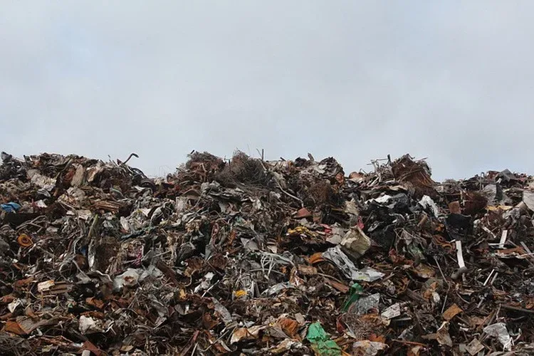 Počelo kažnjavanje za bacanje otpada na divlje deponije