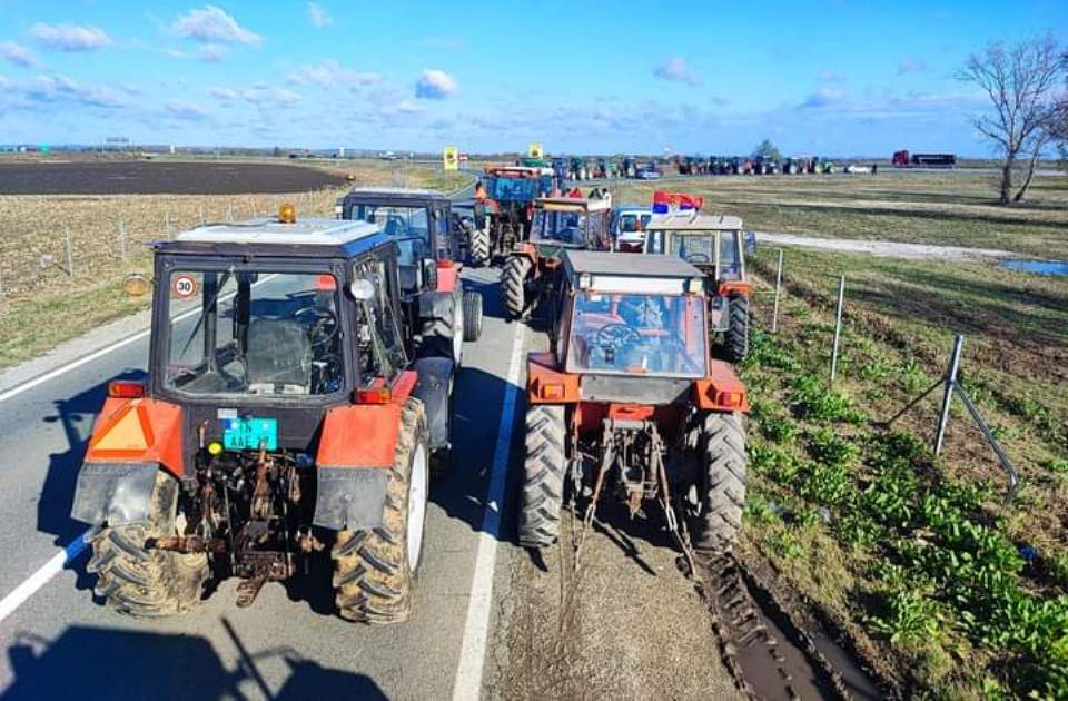 Počele blokade puteva širom Vojvodine