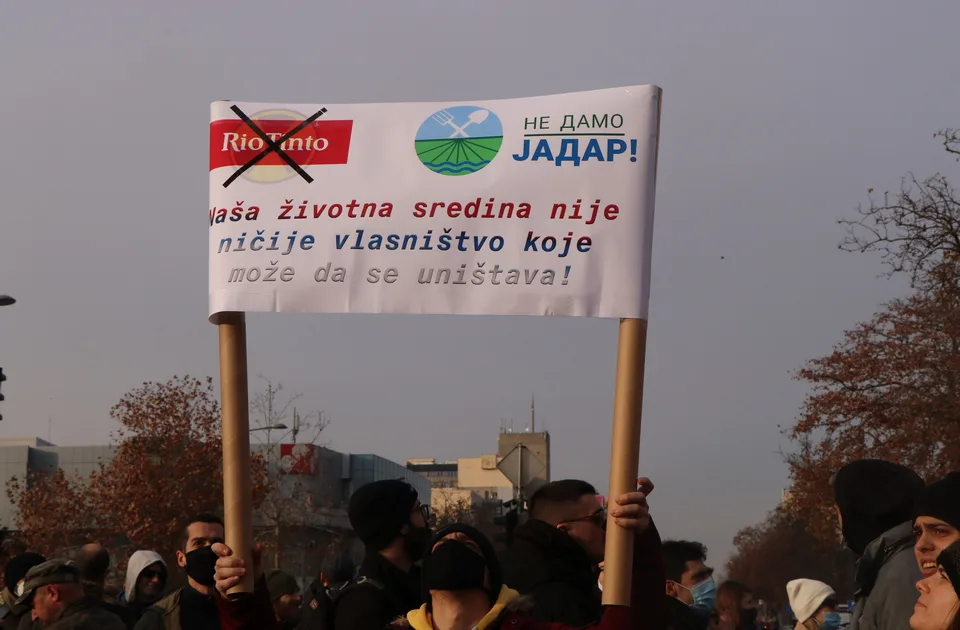 U Mionici sinoć protiv Rio Tinta protestovalo više od trećine ukupnog stanovništva