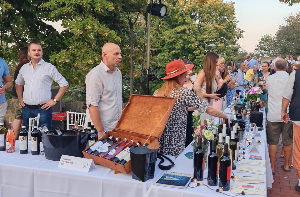 Čortanovci: Otvoren 7. vinski salon „Fruška gora Wine Show“