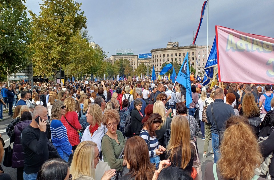 Arhiv javnih skupova: Najveći protest prosvetnih radnika u Srbiji do sada