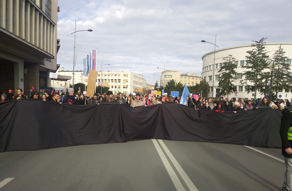 Studenti sa Filozofskog fakulteta u Rijeci: Izrazimo solidarnost sa kolegama u Srbiji, u petak 15 minuta šutnje