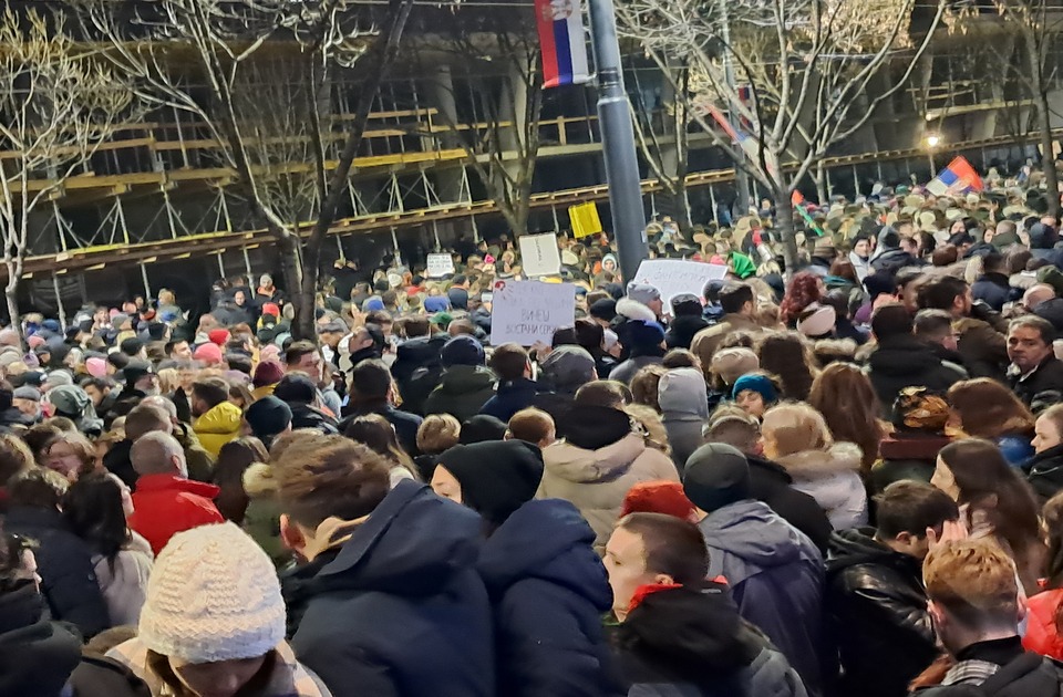 Vučić o broju ljudi na protestu na Slaviji: Lažete, lažovi jedni