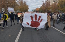 Solidarnost i empatija: Novosadski studenti ponovo u blokadi za žrtve pucnjave na Cetinju i u Novom Sadu