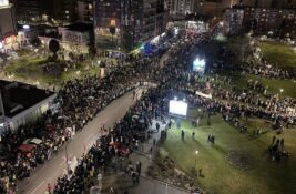 „Dobrodošla mladosti, tvoj trenutak je sada“: Kragujevac u znaku studentskog protesta (VIDEO)