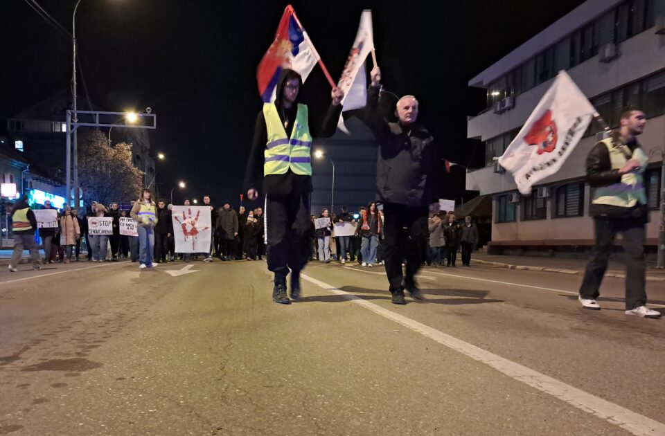 Okupljanje u Lejama: Inđinčani se spremaju za odlazak na protest