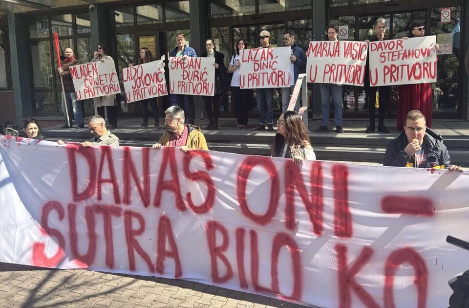Evropski parlament traži oslobađanje pritvorenih aktivista iz Novog Sada Evropski parlament traži oslobađanje pritvorenih aktivista iz Novog Sada