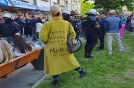 (FOTO / VIDEO)Novi Sad: Mesto gde su tukli studente – sada mesto za promociju SNS