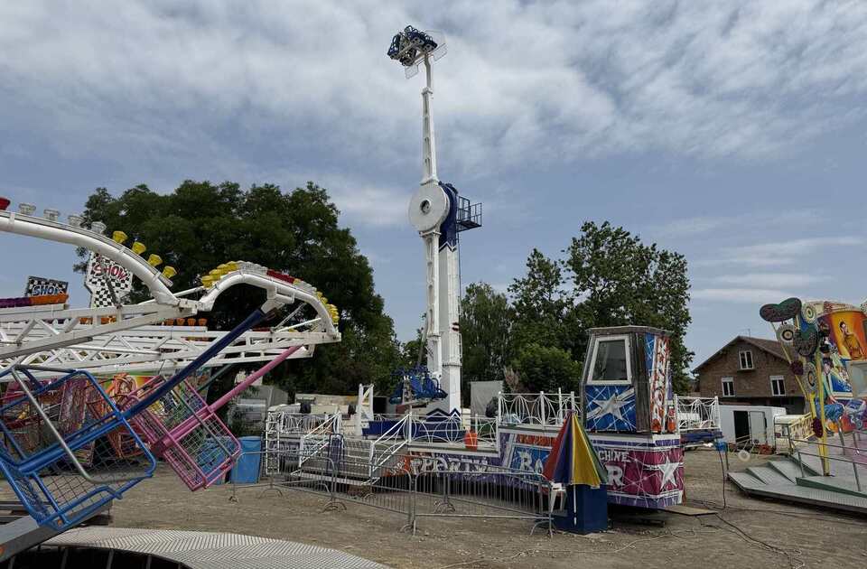 Dva incidenta na ringišpilima u jednoj noći: Povređena deca, vlasnicima određeno zadržavanje Dva incidenta na ringišpilima u jednoj noći: Povređena deca, vlasnicima određeno zadržavanje