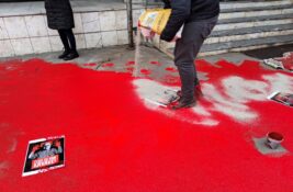 (VIDEO) Građanske inicijative: Pokrenuto više od 250 prekršajnih postupaka protiv učesnika protesta „farbanje ulica“