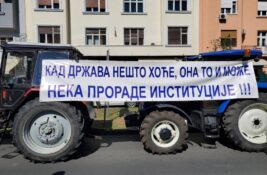 Studenti iz Novog Sada pridružuju se protestu poljoprivrednika „Traktor stiže, huljo moja“