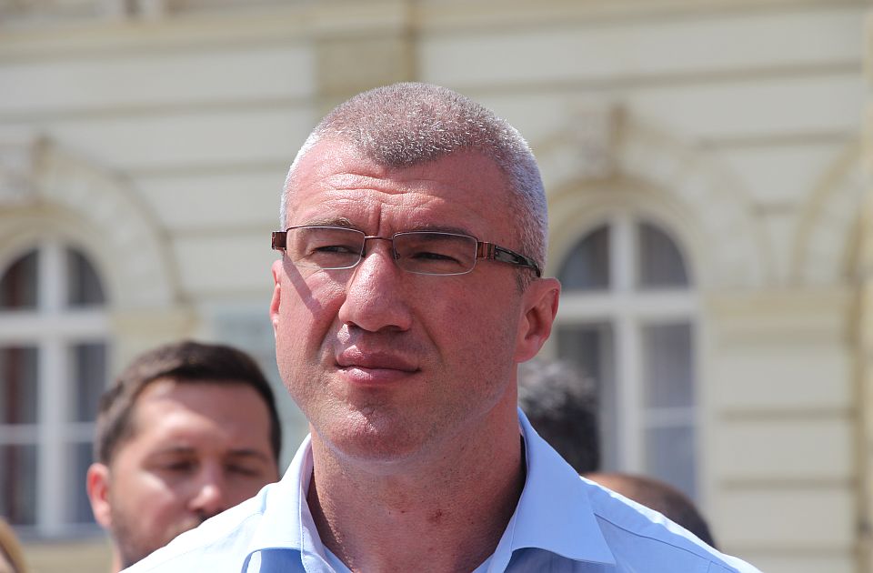 Bačulov: Vučić me targetira, zabrinut sam za bezbednost porodice