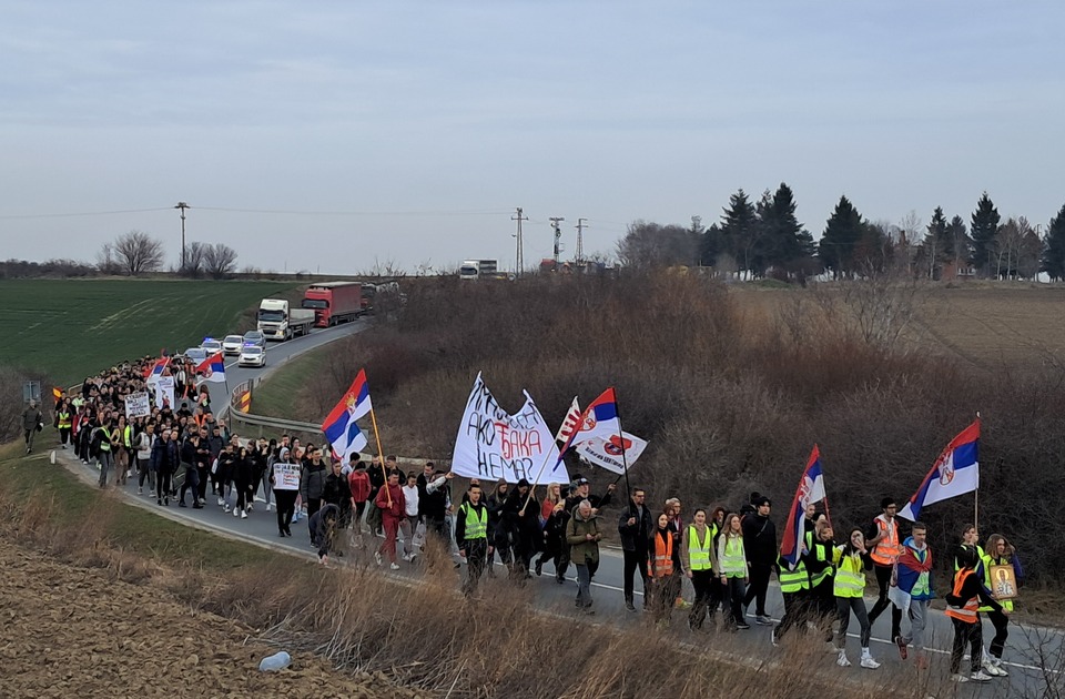 Građani Bačke Topole organizuju doček učesnika šetnje ka Novom Sadu Građani Bačke Topole organizuju doček učesnika šetnje ka Novom Sadu