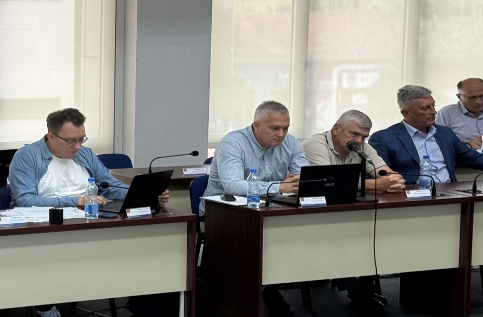 „Mi snaga naroda“ ostala bez odbora u Inđiji: Stupar prelazi u samostalne redove