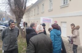 Ruma: GRUPA 45 pokrenula peticiju protiv novogodišnjeg koncerta u Rumi