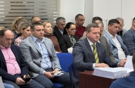 Budžet 3,9 milijardi: Gašić najavljuje projekte, opozicija kritikuje odustajanje od obećanog vrtića (VIDEO)