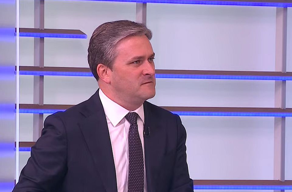 Ministar Selaković o navodnim lisicama poslanice Jerinić: Bez krzna? Dobro, znači vole da boli