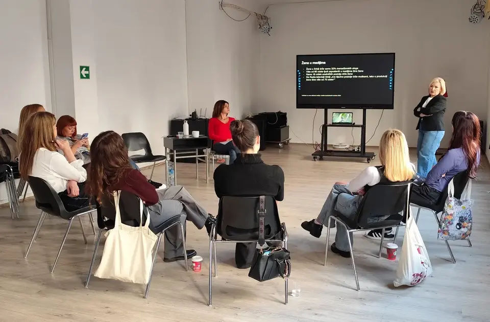 Inđija: Specijalizovani trening za bezbednost novinarki