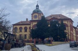 Đaci Karlovačke gimnazije rekli “ne”: hor napustio Svetosavsku priredbu zbog predsednika opštine