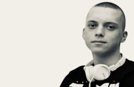 Preminuo Nemanja Pešut, mladić koji je ujedinio Inđiju