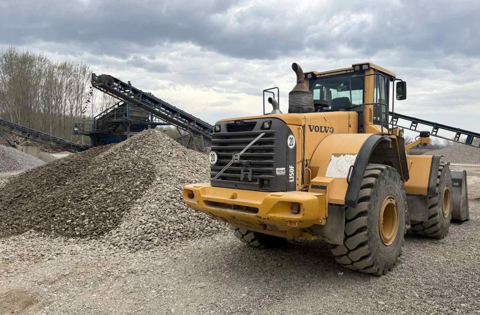 Loznica: Uhapšen zbog nelegalnog iskopa peska i zagađenja Drine i Jadra Loznica: Uhapšen zbog nelegalnog iskopa peska i zagađenja Drine i Jadra