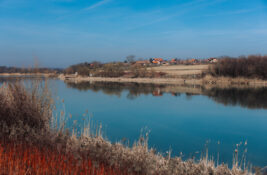 Izložba radova članica Zavičajnog društva „Đorđe Vojnović“ u Jarkovcima