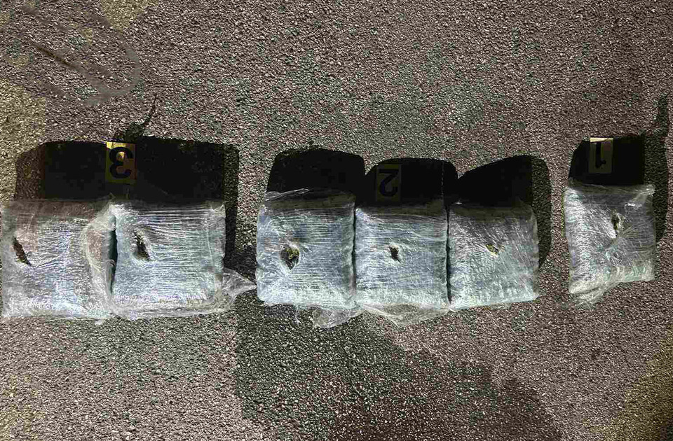 Zaplena droge u Sremu: uhapšena trojica osumnjičenih za marihuanu i kokain Zaplena droge u Sremu: uhapšena trojica osumnjičenih za marihuanu i kokain