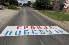 Pokret GrađanIN prijavio grafite na kolovozu: Traže utvrđivanje odgovornosti