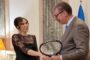 Jelena Janković ambasadorka Ekspa 2027, Vučić joj poklonio kutijicu za nakit, ona njemu reket