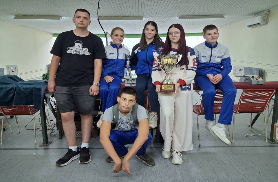 Strelci „Jedinstva“ iz Stare Pazove osvojili Kup Vojvodine u serijskoj vazdušnoj pušci