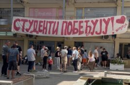 Inđija: I danas red za potpis podrške Studentskoj listi (VIDEO)