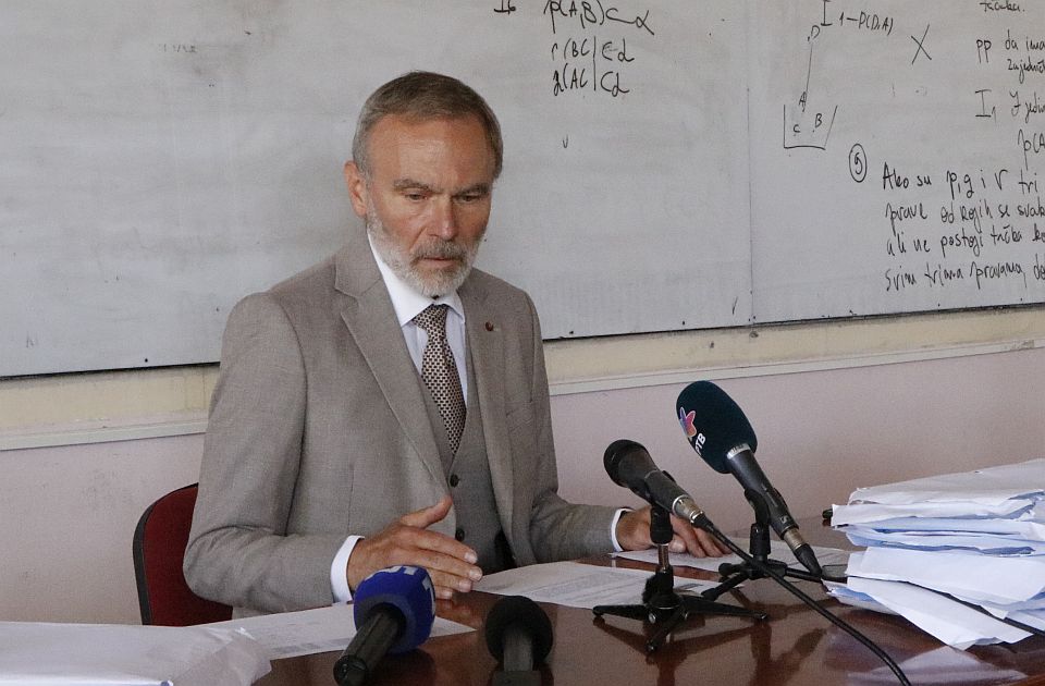 Roditelji učenika Jovine: Tužilaštvo pokrenulo postupak protiv Stojkovića Roditelji učenika Jovine: Tužilaštvo pokrenulo postupak protiv Stojkovića